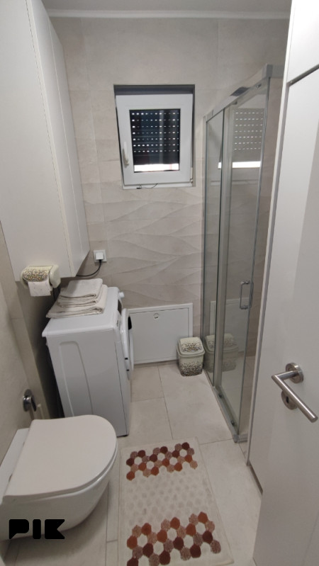 Novogradnja- Centar dvosoban namješten stan 53m2 5