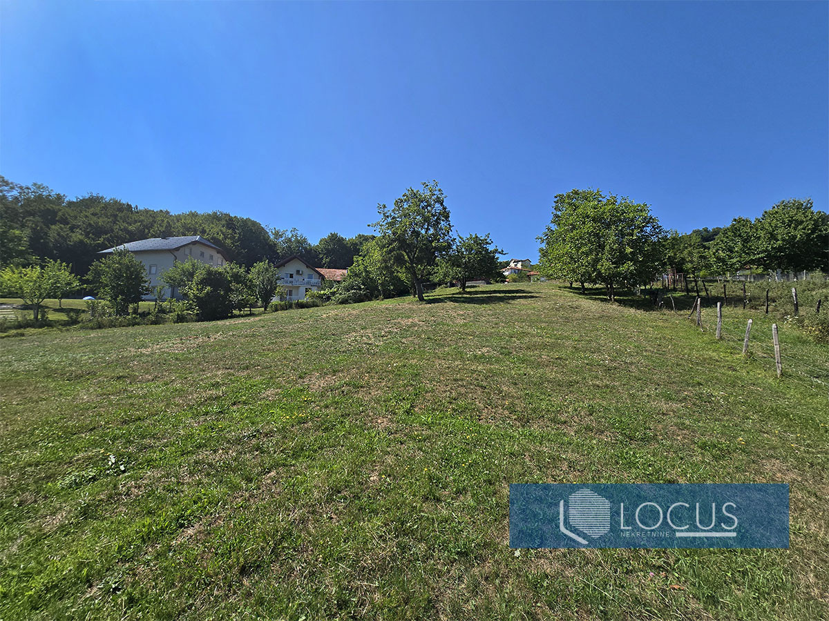 LOCUS: Zemljište površine 1.788m2, Dobroševići, N. Grad 5