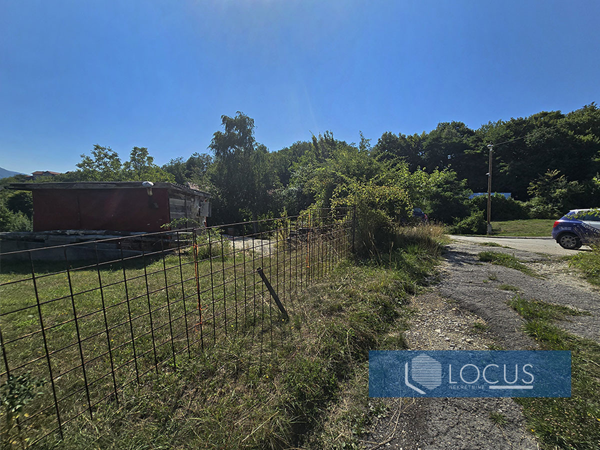 LOCUS: Zemljište površine 1.788m2, Dobroševići, N. Grad 15
