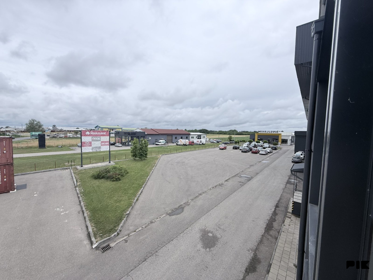 Poslovni objekat/skladiše/hale Bijeljina 1800m2 7