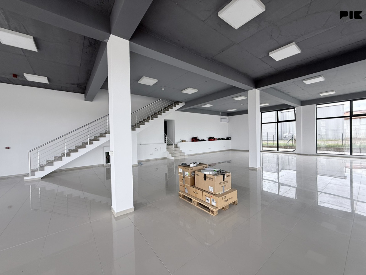 Poslovni objekat/skladiše/hale Bijeljina 1800m2 10
