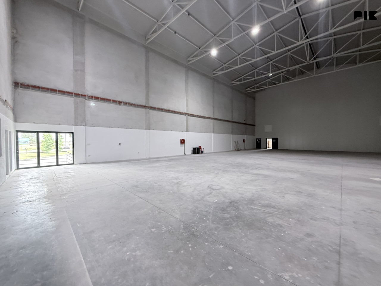 Poslovni objekat/skladiše/hale Bijeljina 1800m2 19