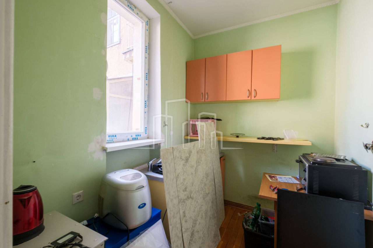 Prodaja salonski četverosoban stan Centar Sarajevo Maršala Tita 18