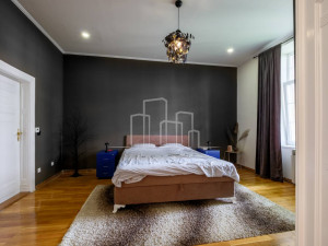 Prodaja salonski četverosoban stan Centar Sarajevo Maršala Tita photo 5