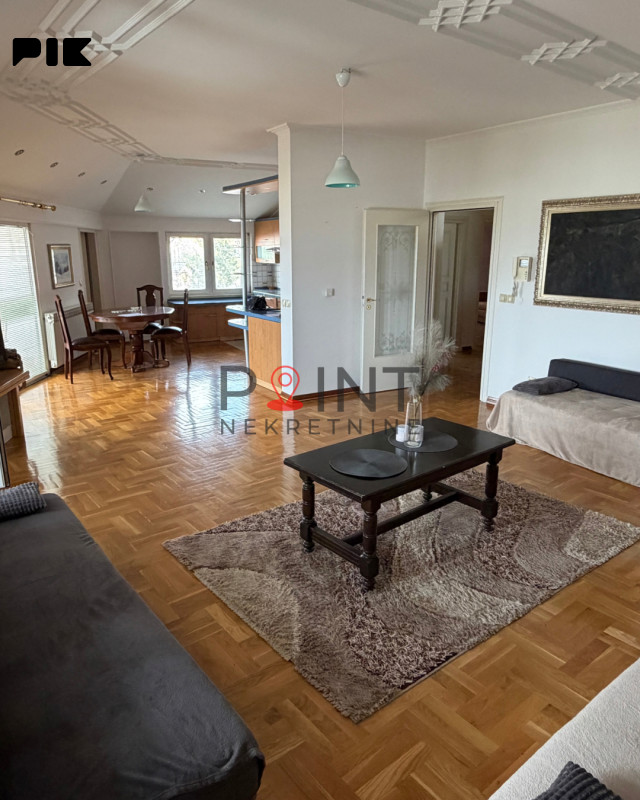 PRODAJA: Namješten četverosoban stan Breka koji ostavlja bez daha photo 1