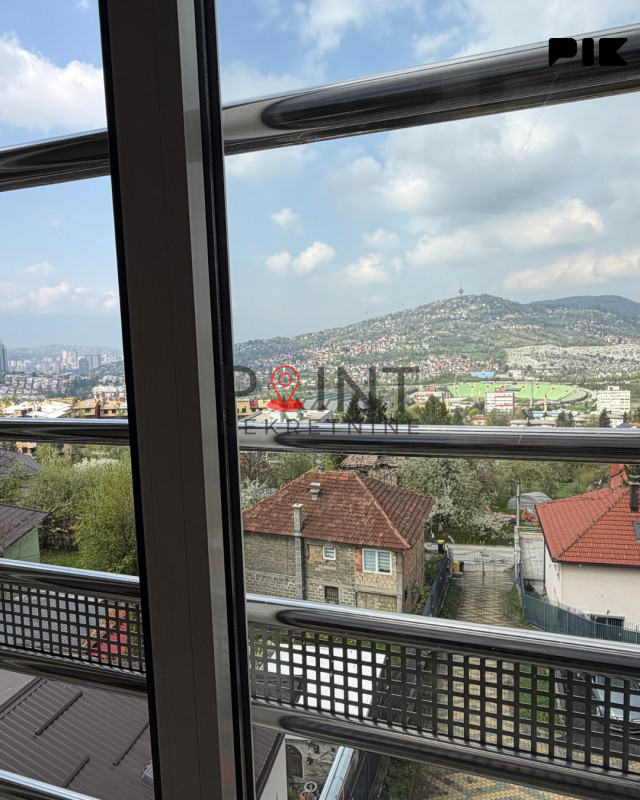PRODAJA: Namješten četverosoban stan Breka koji ostavlja bez daha photo 4