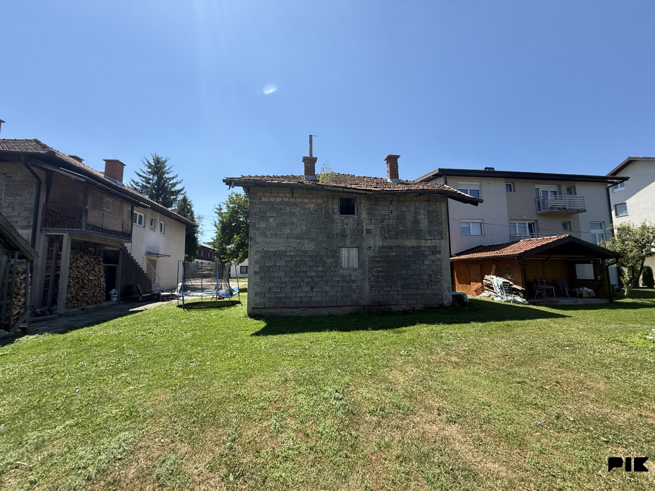 Kuća Pale 149 m2 Okućnica 330 m2 (mogućnost treće etaže) 10
