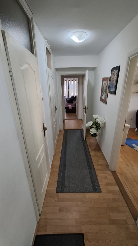 Sigenx prodaje stan/Grbavica/75 m2 6