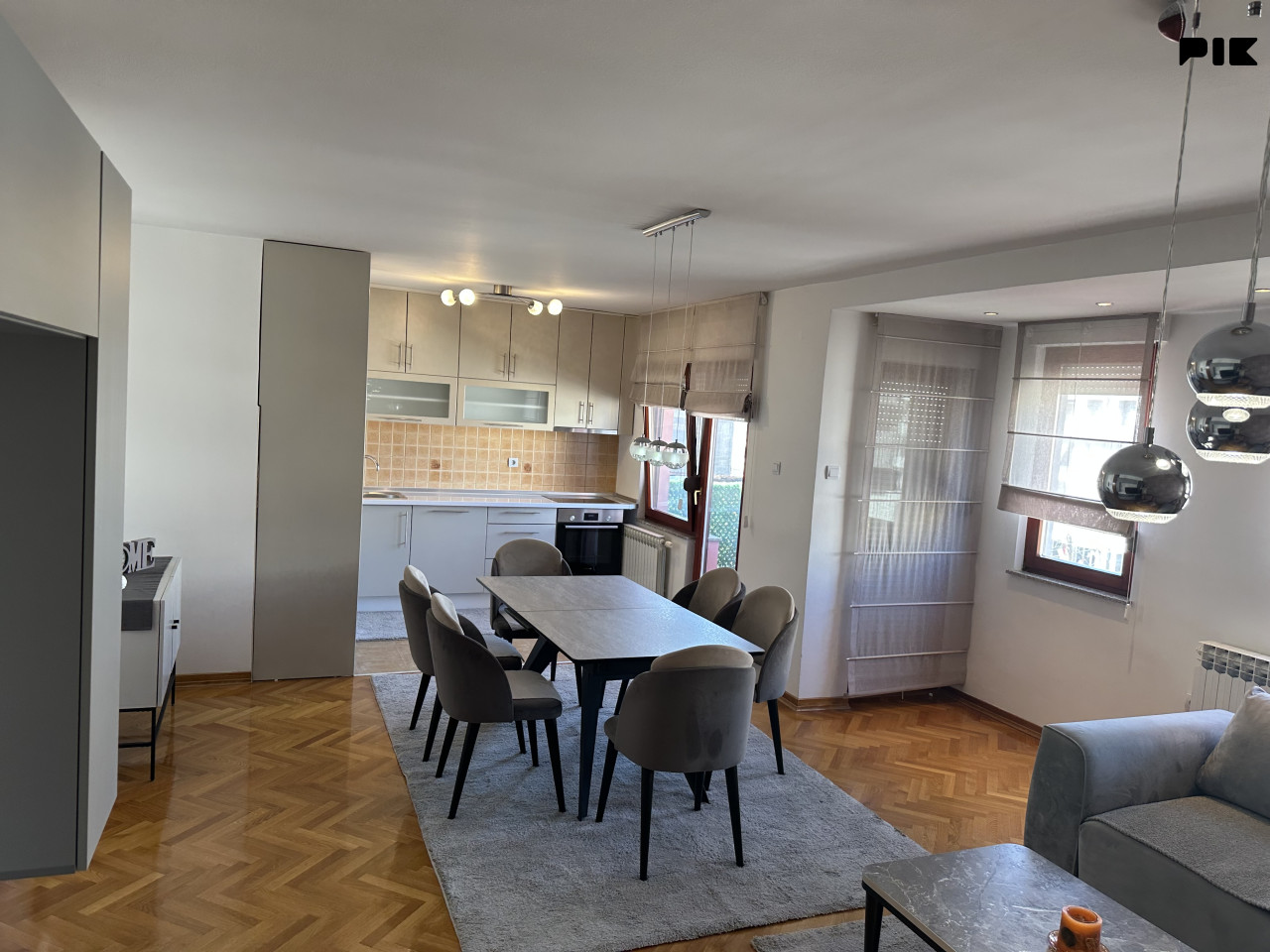 Stan Centar Banja Luka 96m2 Iznajmljivanje 9