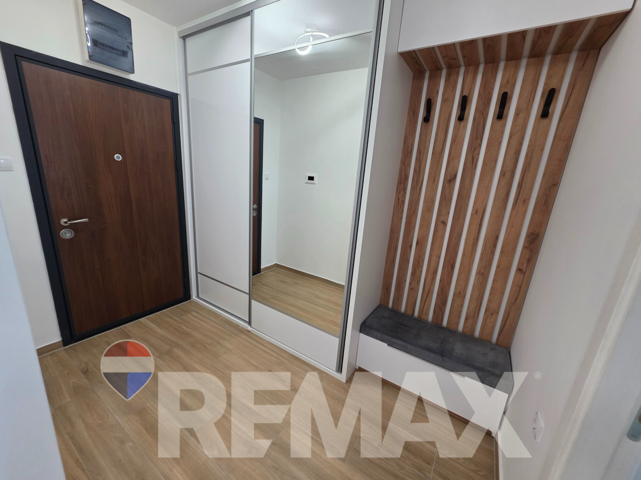 Trosoban stan 60m2, novogradnja, garažno i parking mjesto, ostava 13