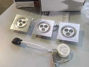 PODNE UGRADBENE LED LAMPE