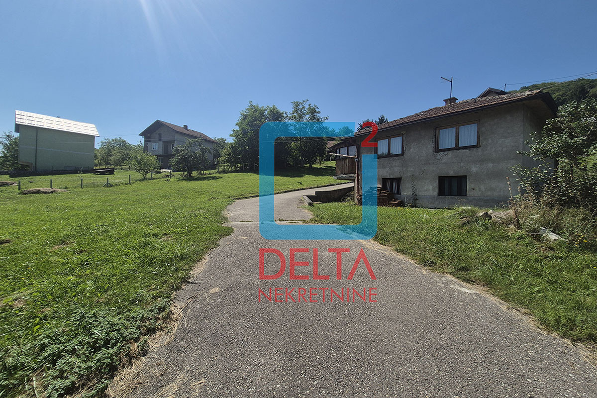 Kuća 118m2 + (dodatna kuća) / na parceli 1.830m2 / Semizovac / 2