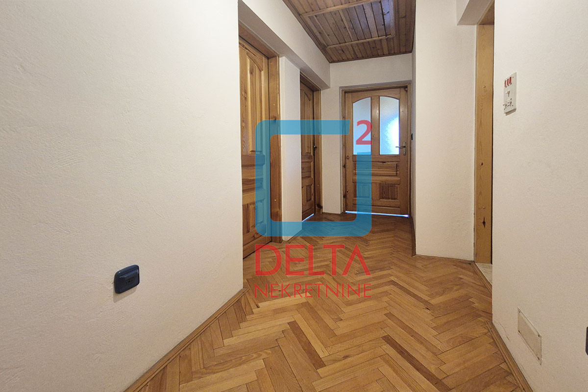 Kuća 118m2 + (dodatna kuća) / na parceli 1.830m2 / Semizovac / 27