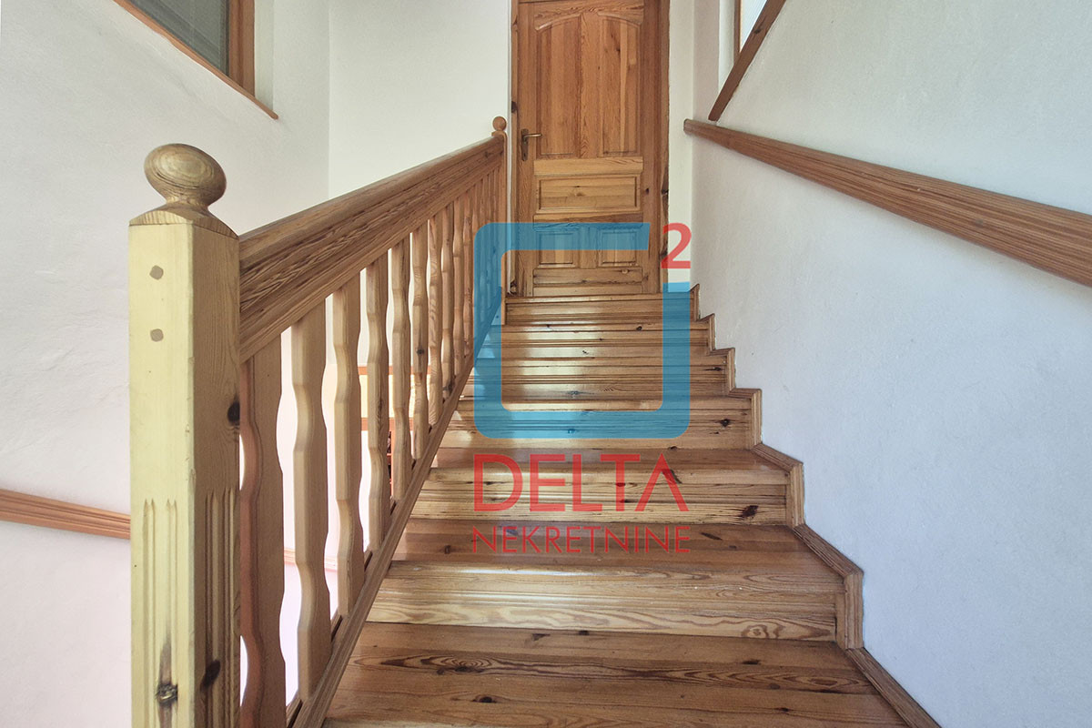 Kuća 118m2 + (dodatna kuća) / na parceli 1.830m2 / Semizovac / 29
