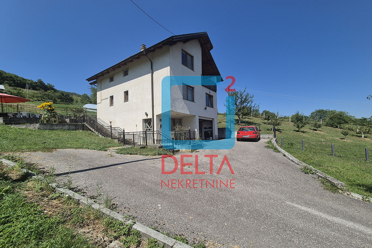 Kuća 118m2 + (dodatna kuća) / na parceli 1.830m2 / Semizovac photo 2