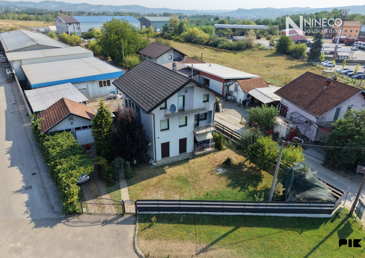KUĆA - TUNJICE - BANJA LUKA - 203 m2 2