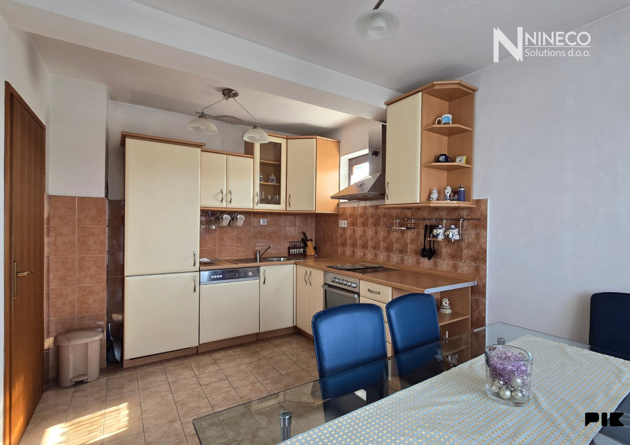 KUĆA - TUNJICE - BANJA LUKA - 203 m2 12