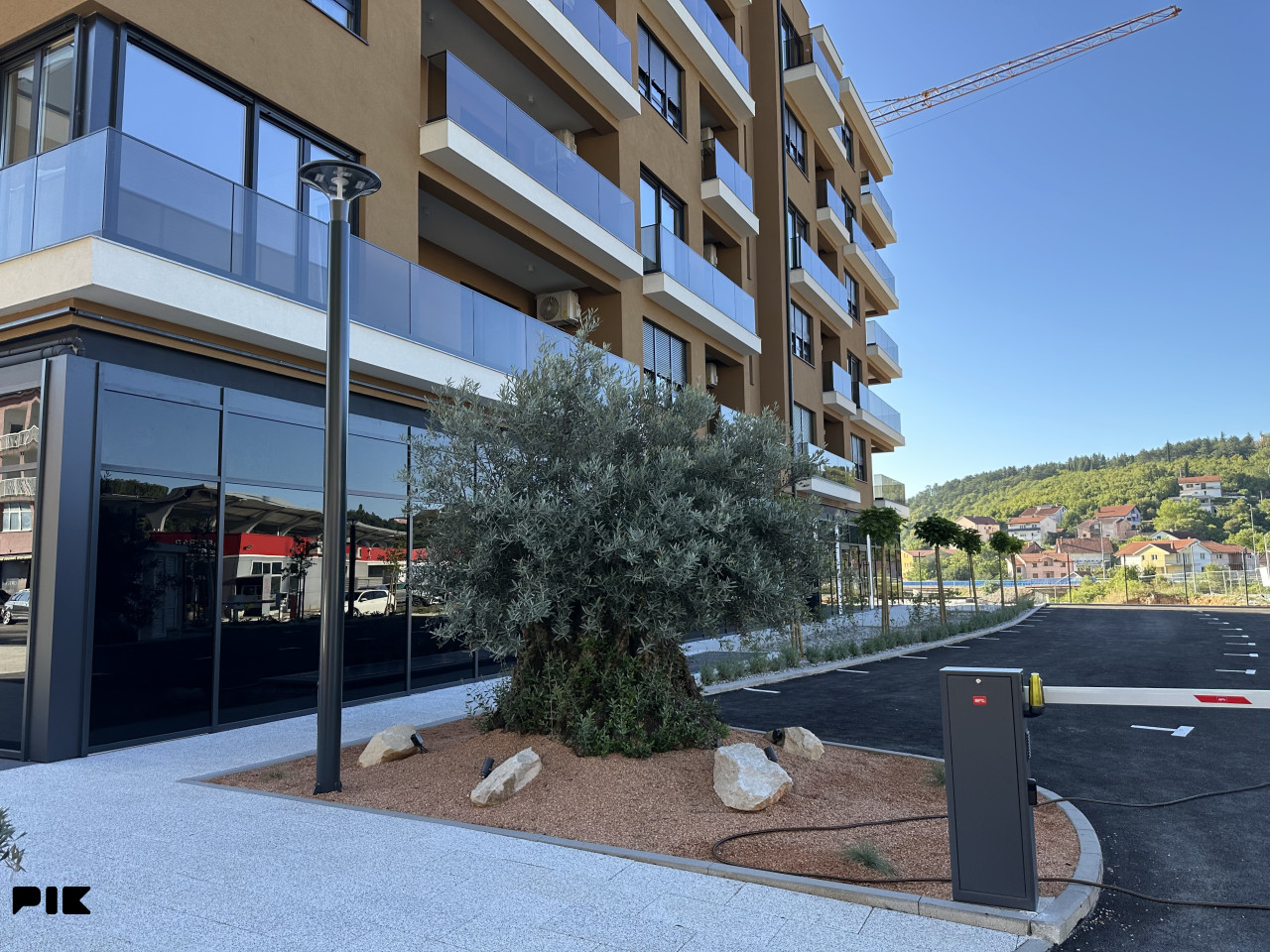Trosoban stan 73 m2 s prostranim balkonom - Hills Residence 3 4