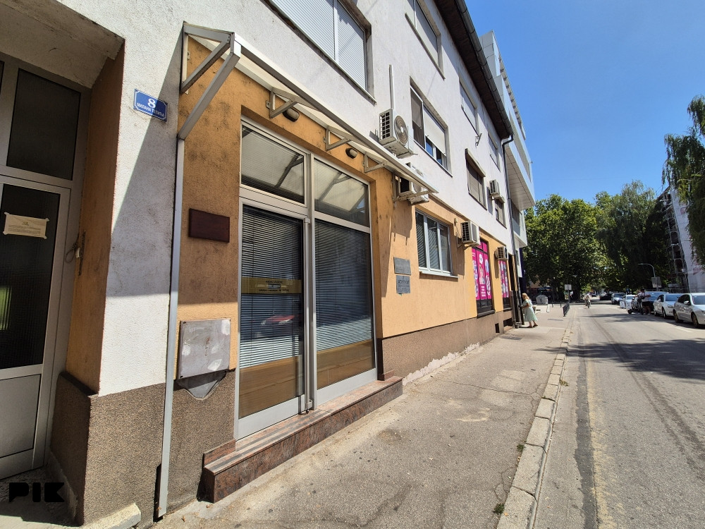 Poslovni prostor 34m2 Centar kod NLB banke Banja Luka 2