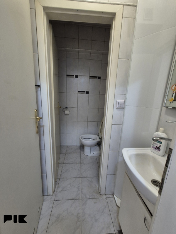Poslovni prostor 34m2 Centar kod NLB banke Banja Luka 11