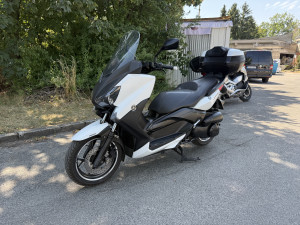 YAMAHA X MAX 250