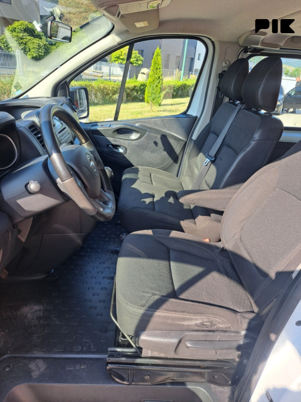 Opel Vivaro — fotografija 7