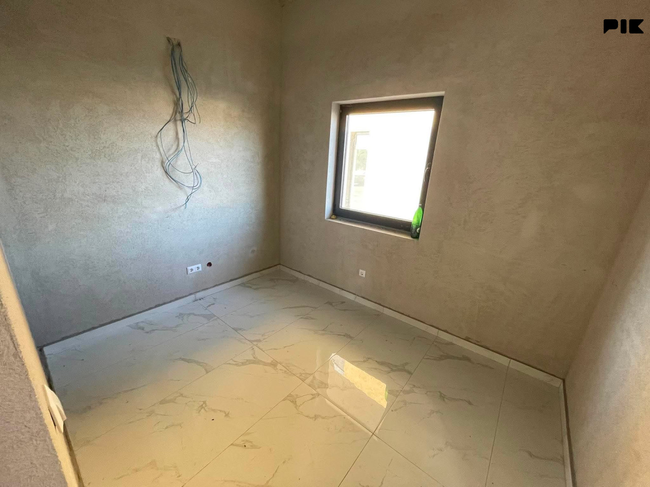 Poslovni prostor Živinice 189.60m2 7