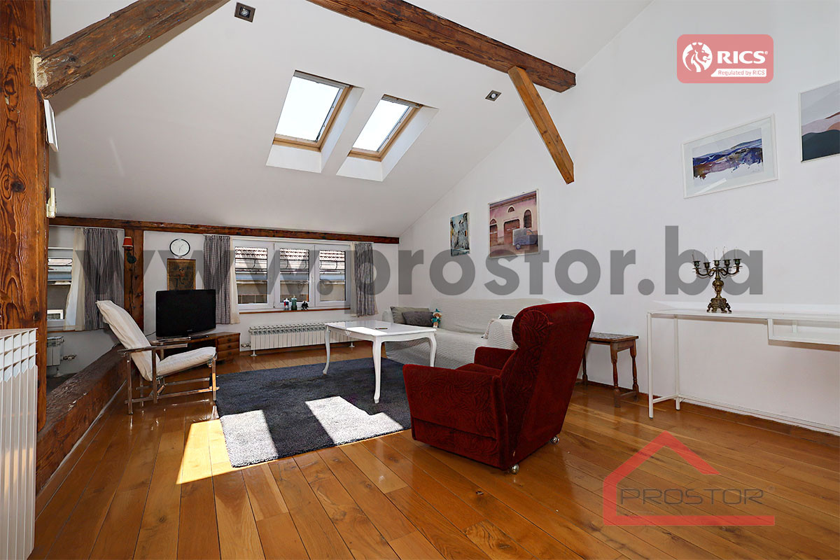 PROSTOR izdaje: Dvosoban stan, 80m2, Centar