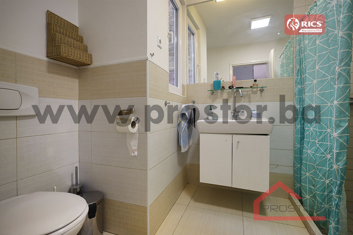 PROSTOR izdaje: Dvosoban stan, 80m2, Centar 7