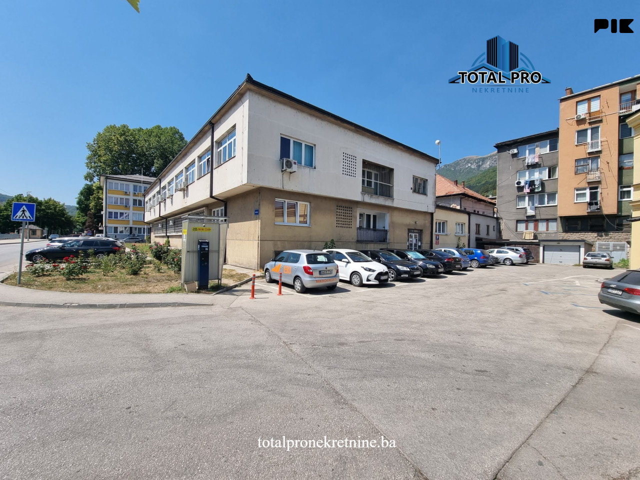 TOTAL PRO / Trosoban stan 77 m2 / Travnik 24