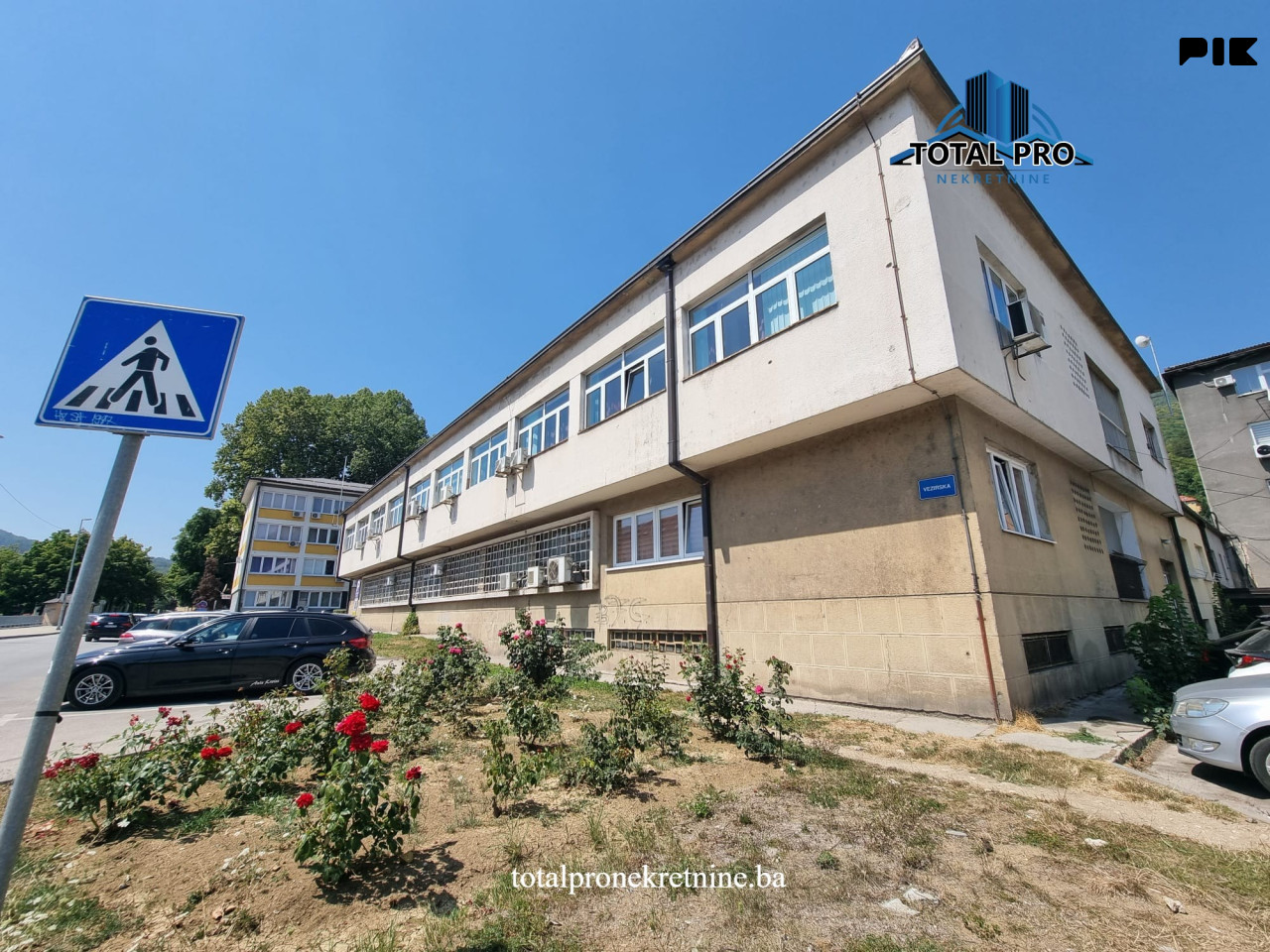 TOTAL PRO / Trosoban stan 77 m2 / Travnik 25