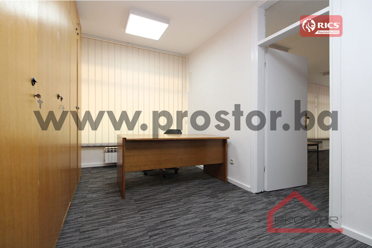 PROSTOR izdaje: Poslovni prostor, 217m2, Grbavica 7