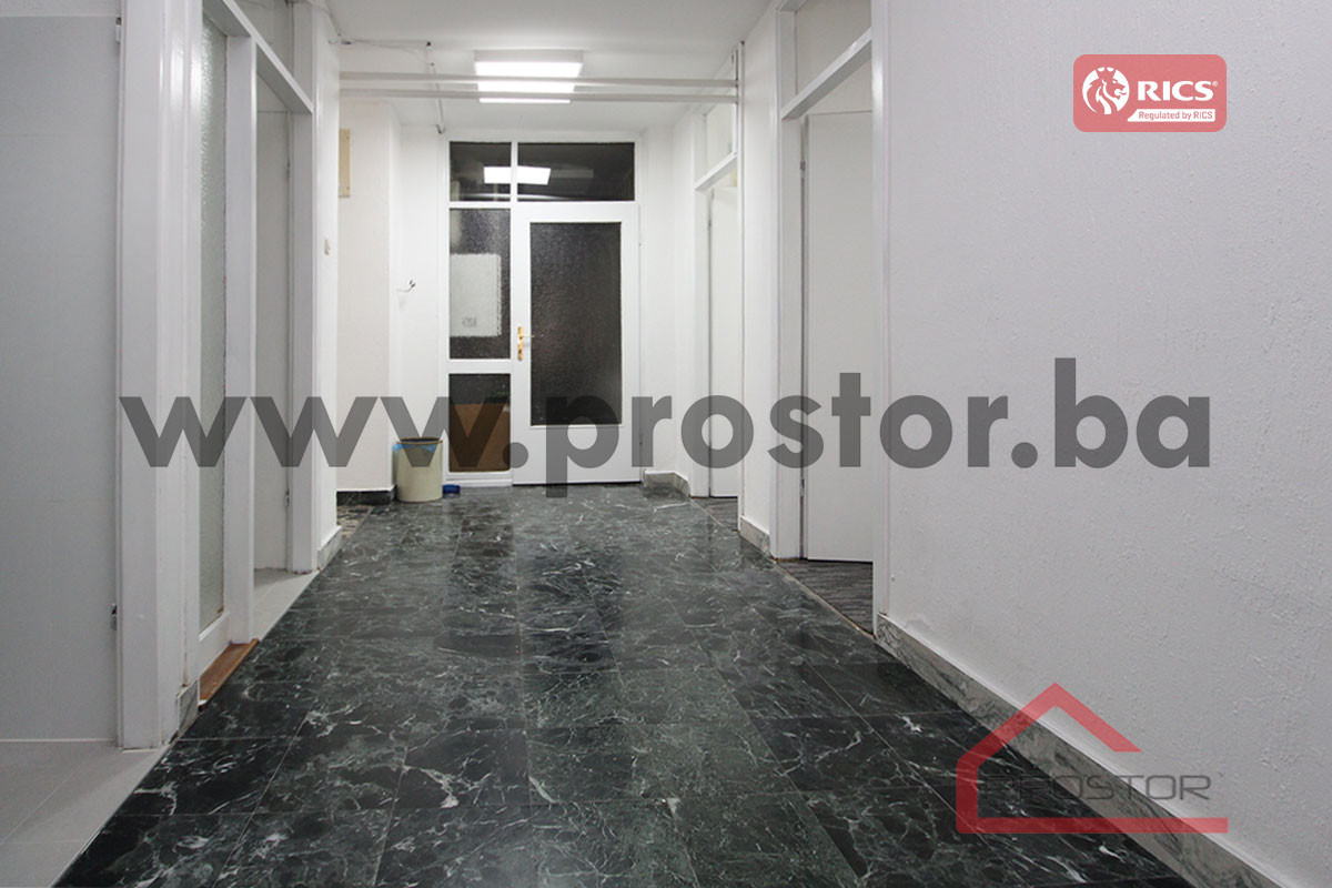 PROSTOR izdaje: Poslovni prostor, 217m2, Grbavica 8