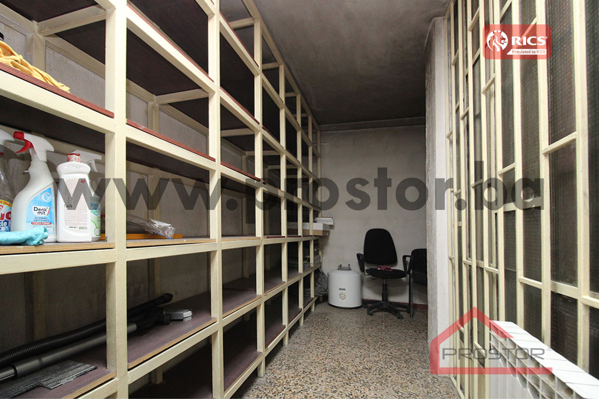 PROSTOR izdaje: Poslovni prostor, 217m2, Grbavica 12
