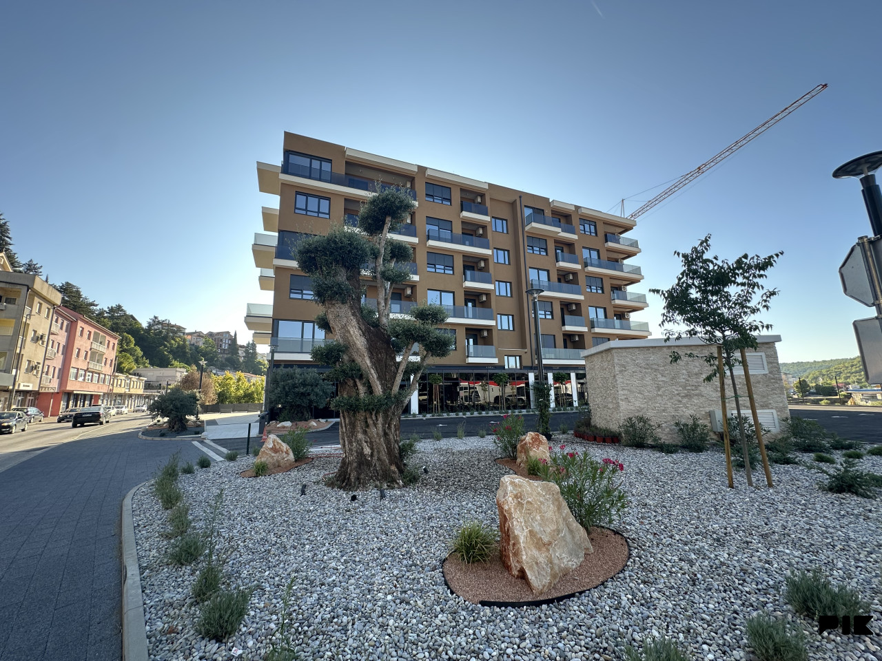 Četverosoban stan 115 m2 s prostranim balkonom- Hills Residence 3