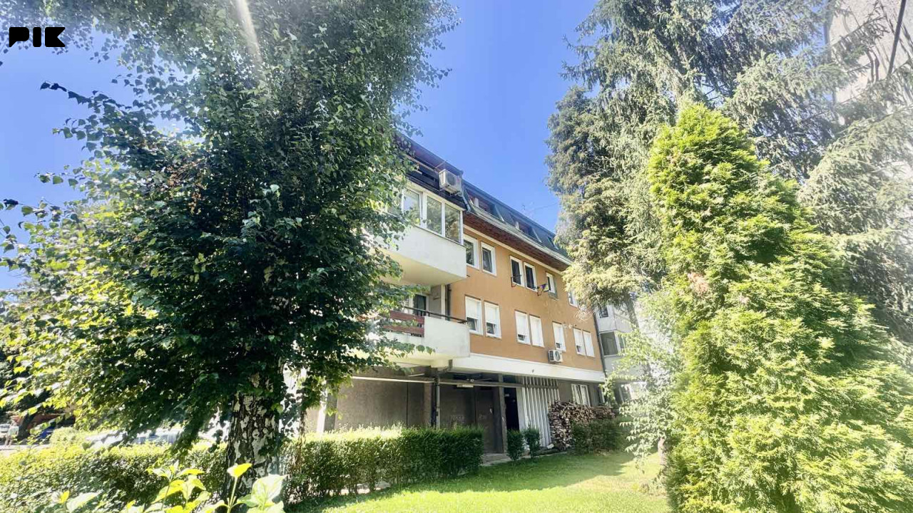 Prodajem prostran i atraktivan stan od 157m2 Pejton Ilidža 19