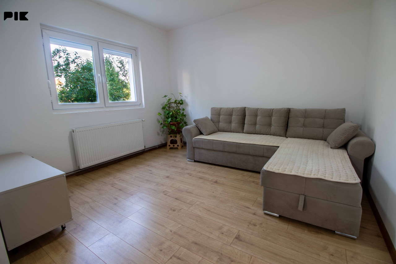 STUP - kuća od 243 m2 | 2 stambene jedinice | Garaža 7
