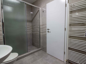 STUP | Kuća od 243 m2 | 2 stambene jedinice | Garaža photo 4