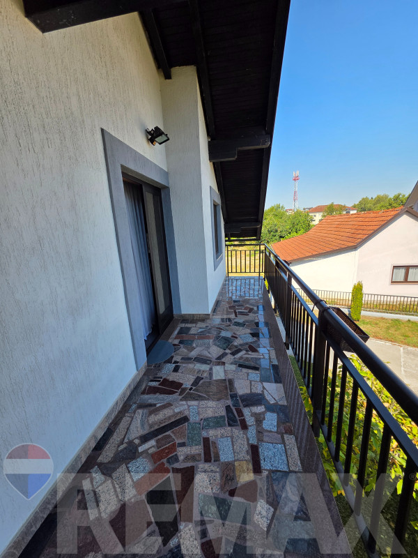 Odlične dvije kuće 511.96m2 | Derviši | Zemljište 998m2 25
