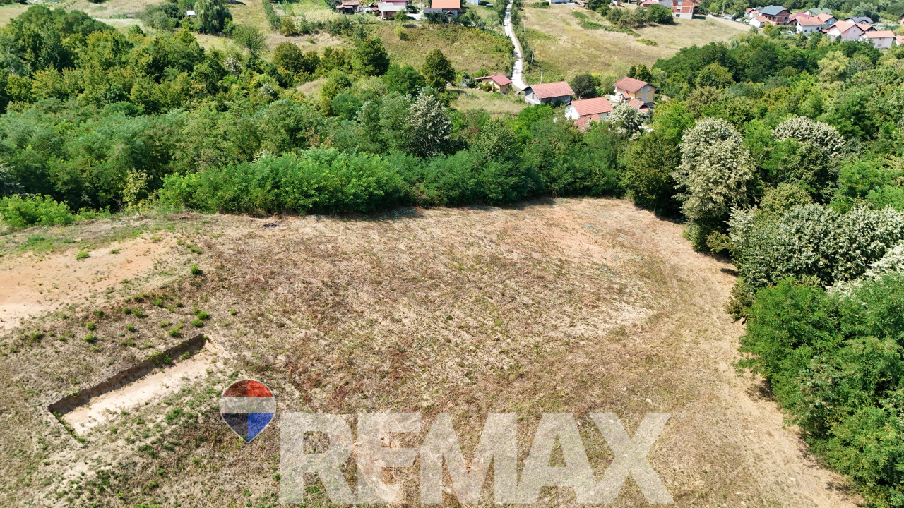 Placevi 1.418 i 1.430 m2 | Debeljaci | 8.5 km od centra 4