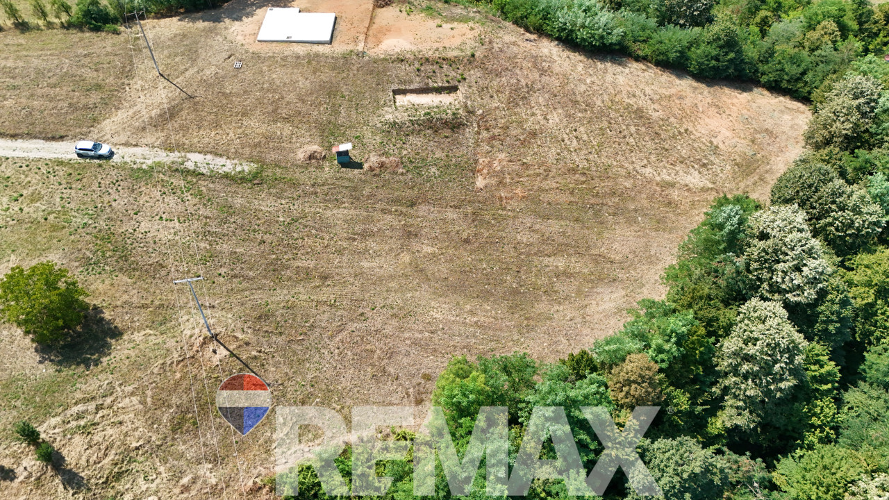Placevi 1.418 i 1.430 m2 | Debeljaci | 8.5 km od centra 14