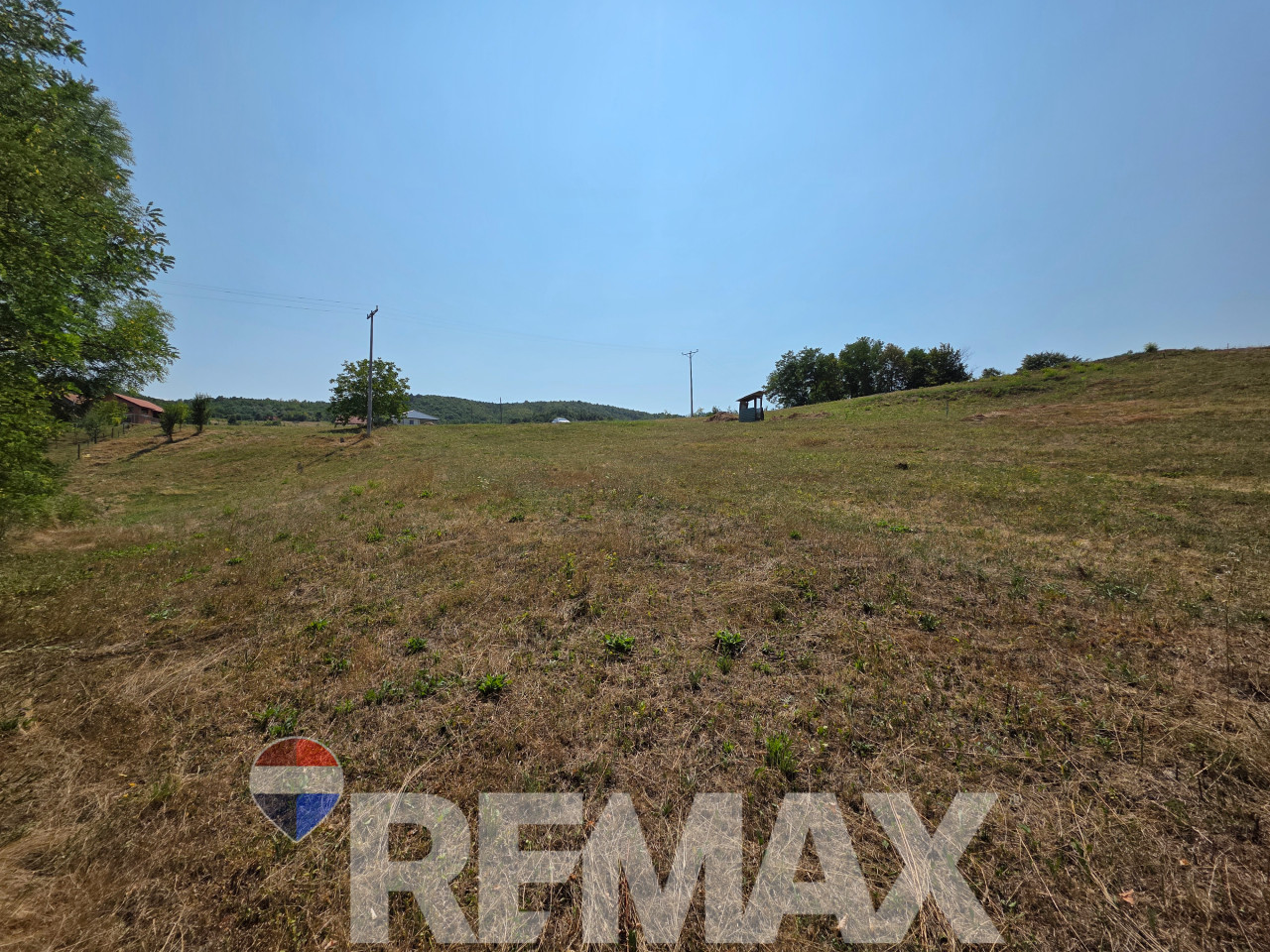 Placevi 1.418 i 1.430 m2 | Debeljaci | 8.5 km od centra 18