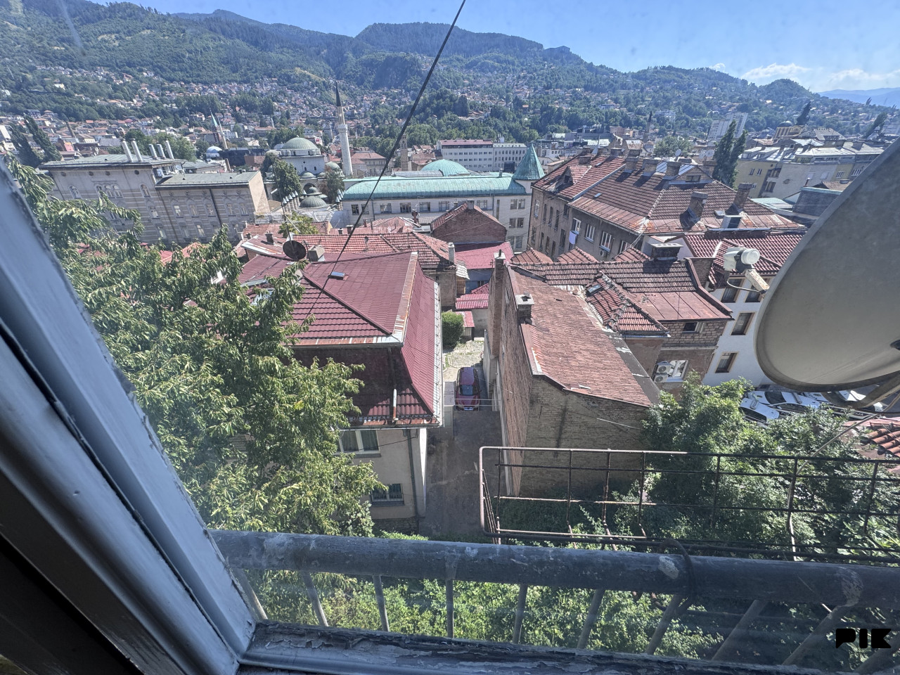 trosoban Stan Sarajevo - Stari Grad/Logavina/Sprat III/64m2/Plin 9