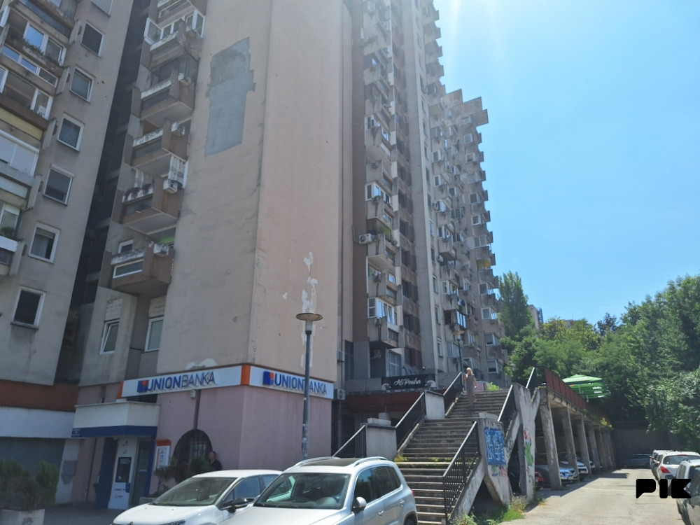 Poslovni prostor Alipašino polje 9