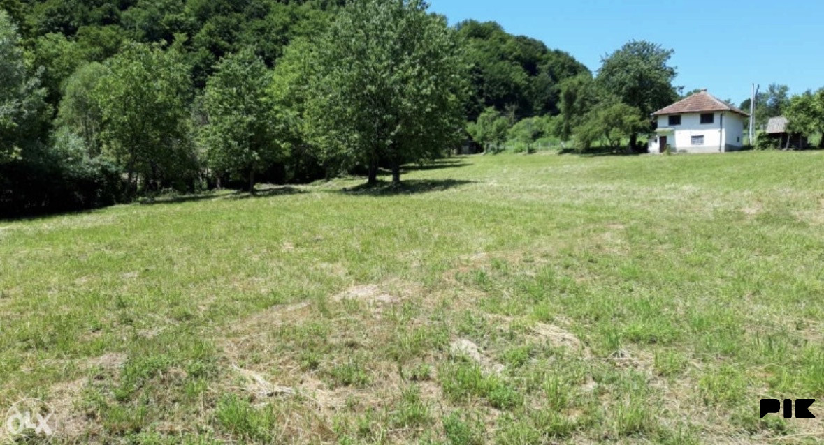 Zemljište Vinac 12 duluma 10