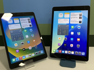 Apple iPad 7th Generacija 32GB / 2 na stanju