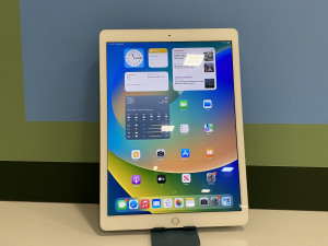 Apple iPad Pro 1st Gen 32GB / 12.9inch