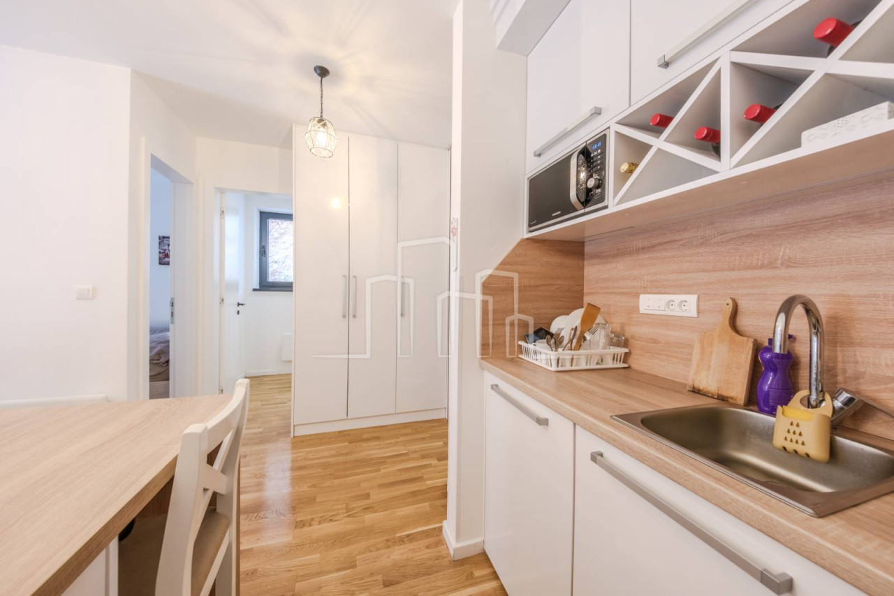 Prodaja trosoban apartman sa garažnim mjestom Bjelašnica 10