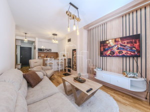 Prodaja trosoban apartman sa garažnim mjestom Bjelašnica