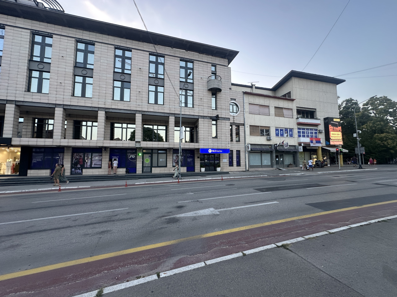 Poslovni prostor - TOP lokacija - 25 m2 15